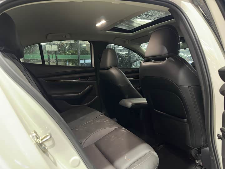 Фото 7 - Mazda 3 (Axela)