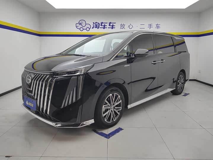 Фото 1 - GAC Trumpchi M8