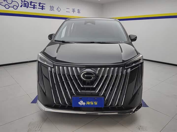 Фото 2 - GAC Trumpchi M8