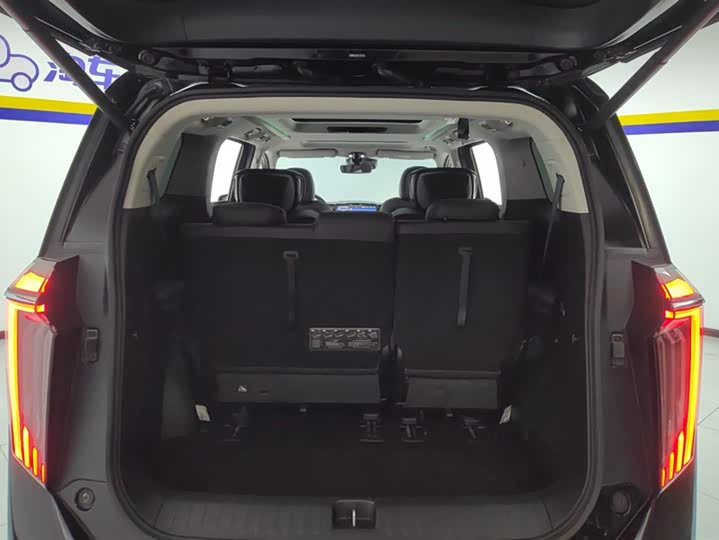 Фото 4 - GAC Trumpchi M8