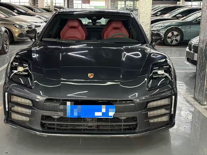 Фото 3 - Porsche Panamera