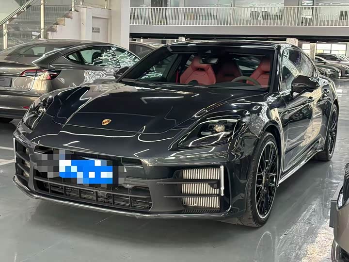 Фото 4 - Porsche Panamera