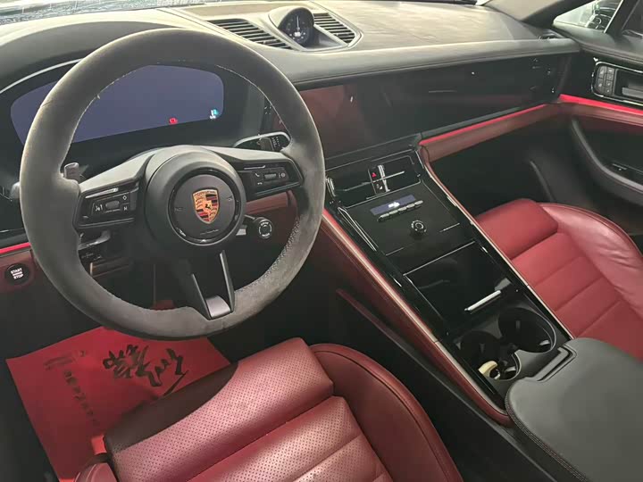 Фото 8 - Porsche Panamera