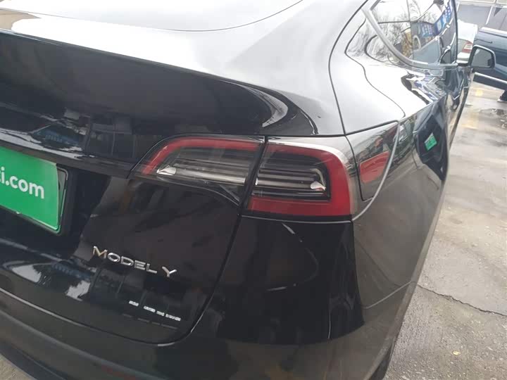 Фото 8 - Tesla Model Y