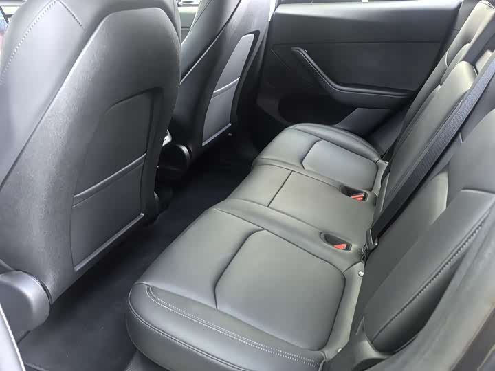 Фото 9 - Tesla Model Y