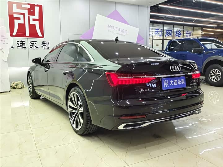 Фото 4 - Audi A6L