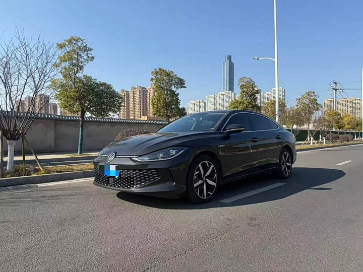 Фото 1 - Volkswagen Lamando L