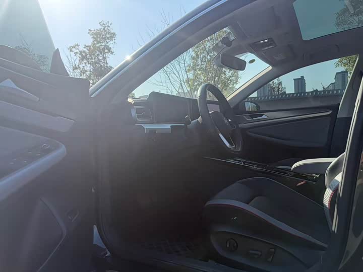 Фото 4 - Volkswagen Lamando L