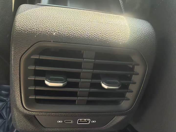 Фото 7 - Volkswagen Lamando L