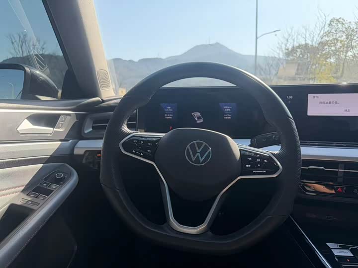 Фото 9 - Volkswagen Lamando L