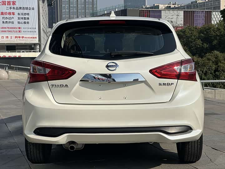 Фото 5 - Nissan Tiida