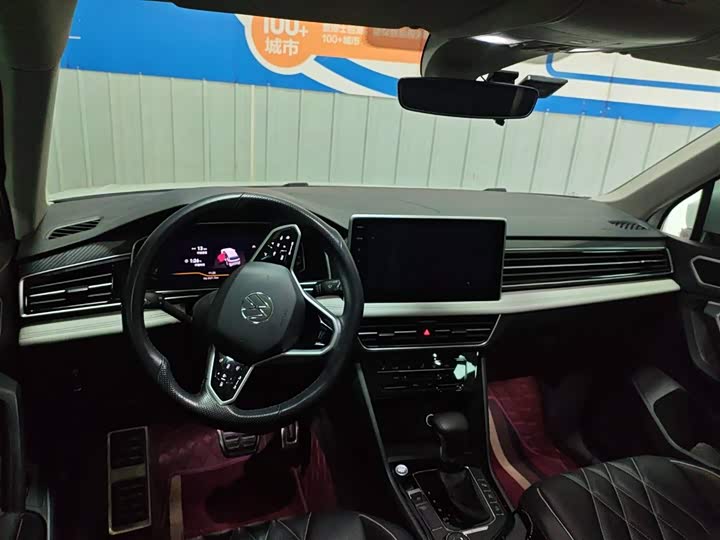 Фото 3 - Volkswagen Tiguan L Pro