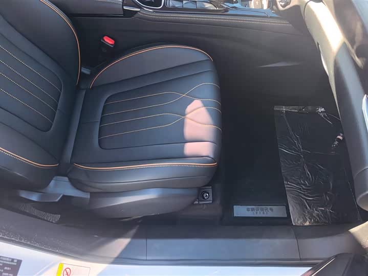 Фото 8 - Bestune T77