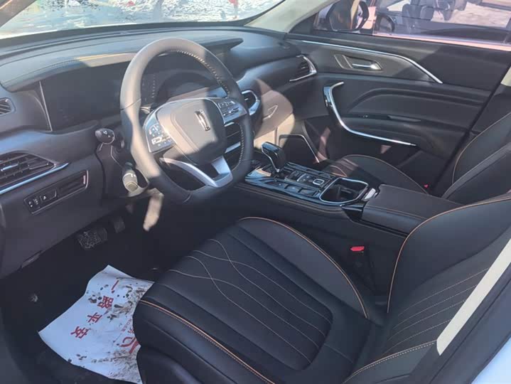 Фото 9 - Bestune T77