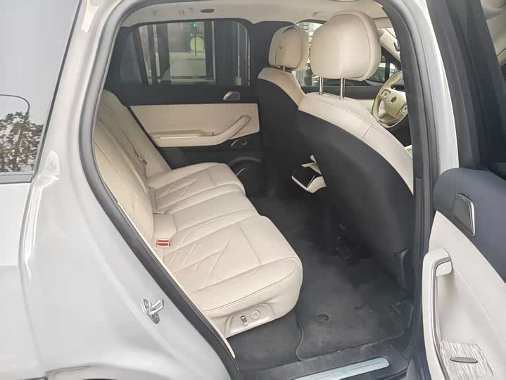 Фото 6 - Nio ES7