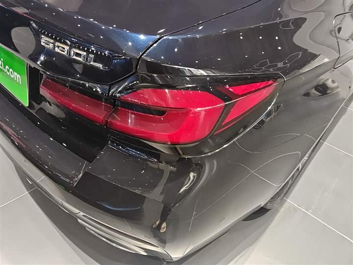 Фото 8 - BMW 5 Series