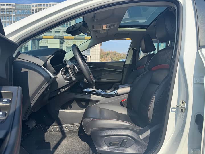 Фото 8 - MG Motor 5