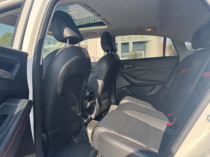 Фото 9 - MG Motor 5