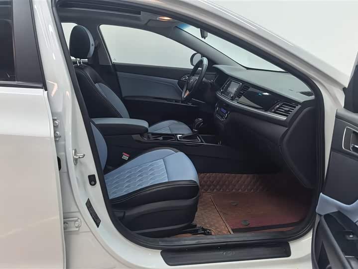 Фото 8 - Hyundai Mistra