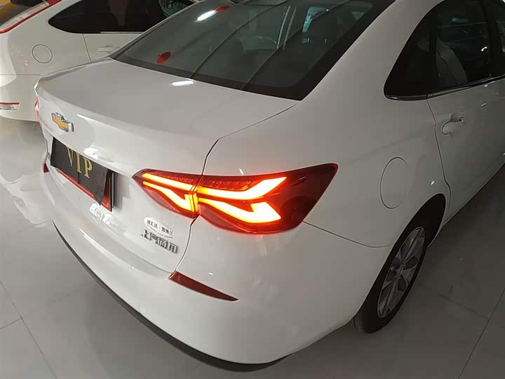 Фото 8 - Chevrolet Monza