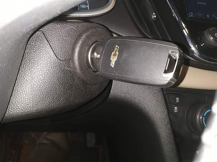 Фото 9 - Chevrolet Monza