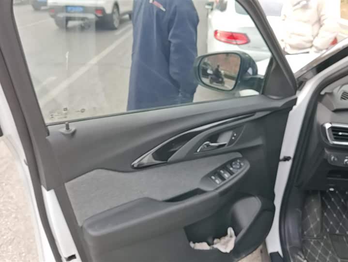 Фото 7 - Chevrolet Trailblazer