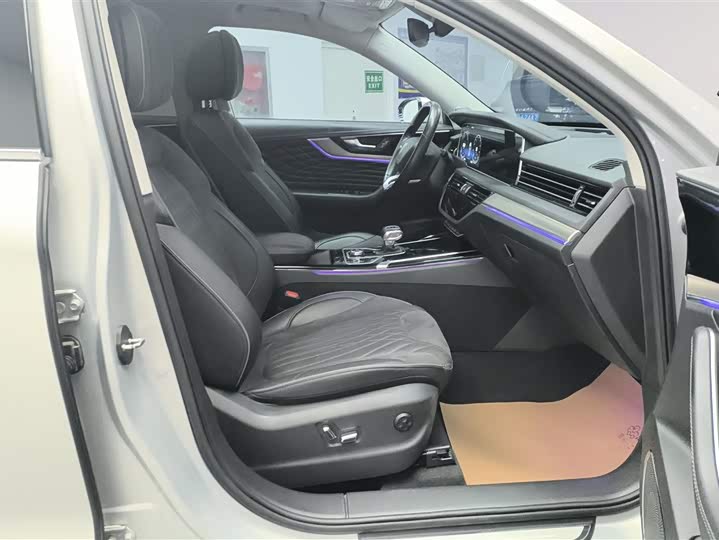 Фото 8 - Hongqi HS5