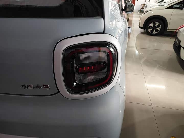 Фото 8 - Bestune Pony