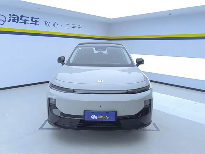 Фото 2 - Leapmotor B10