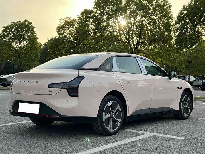 Фото 6 - XPeng Mona M03