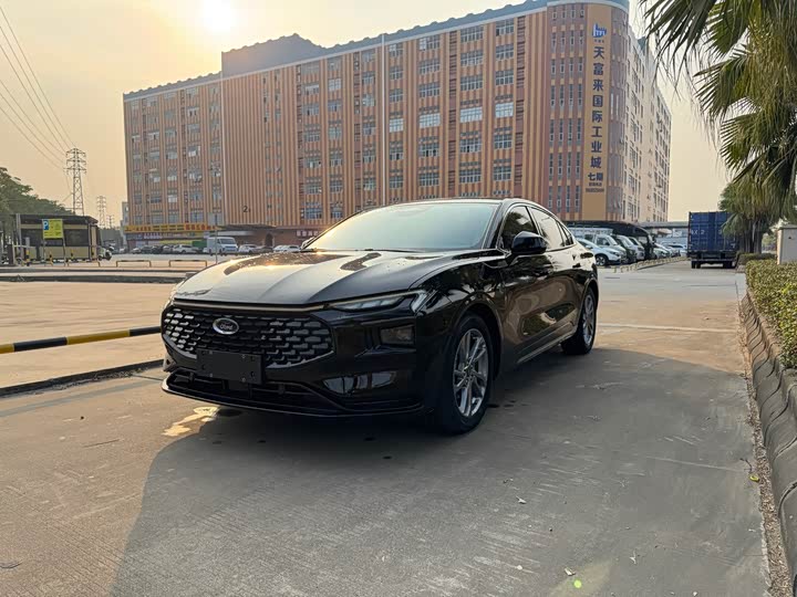 Фото 1 - Ford Mondeo