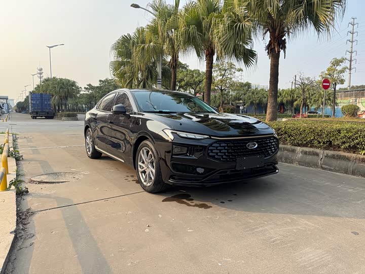 Фото 3 - Ford Mondeo