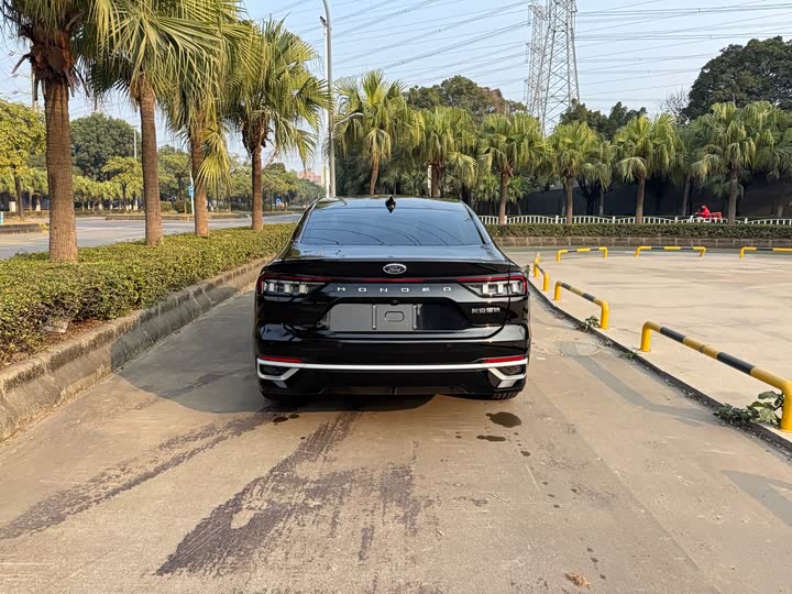 Фото 5 - Ford Mondeo