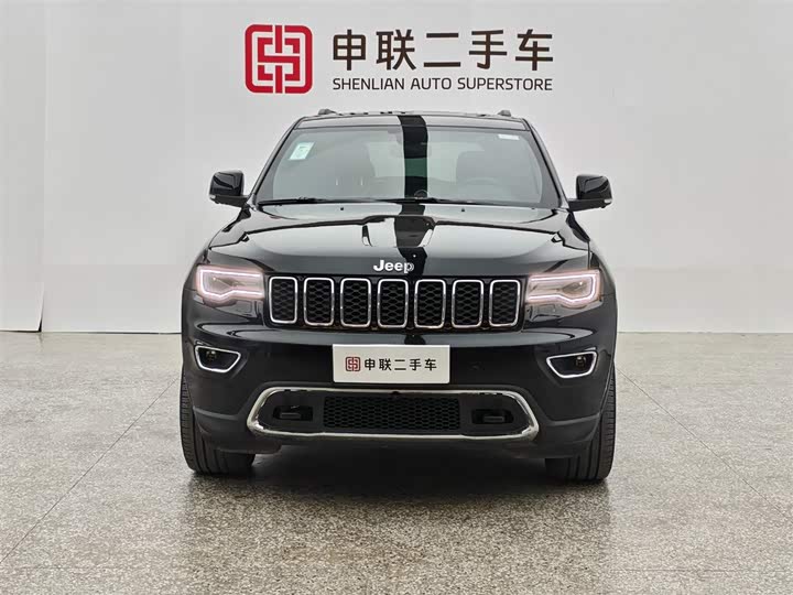 Фото 2 - Jeep Grand Cherokee