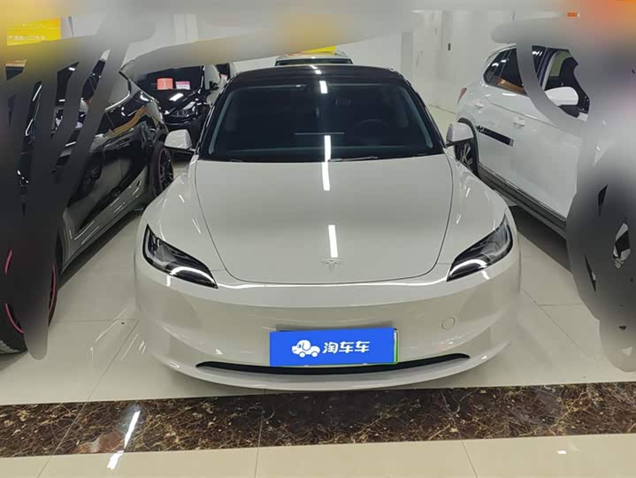 Фото 2 - Tesla Model 3
