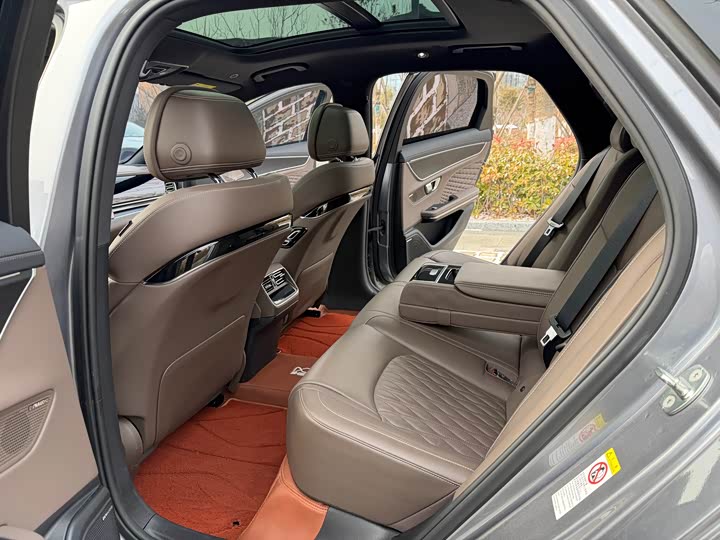 Фото 9 - BYD Han