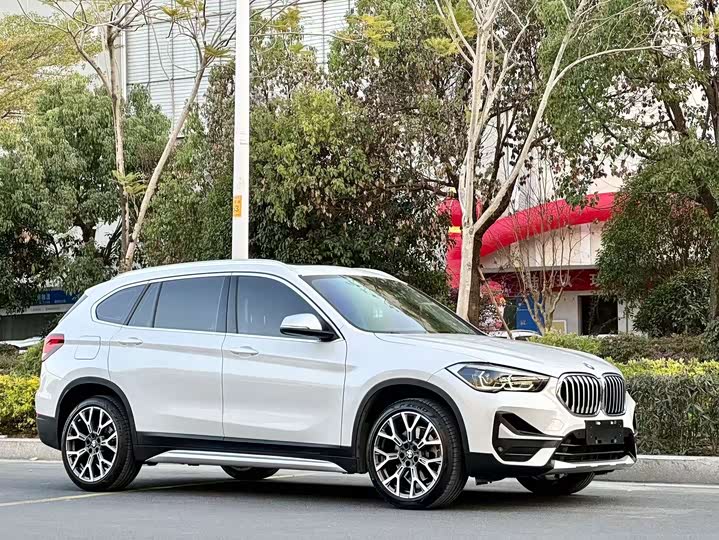 Фото 3 - BMW X1