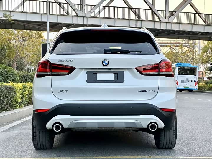 Фото 5 - BMW X1