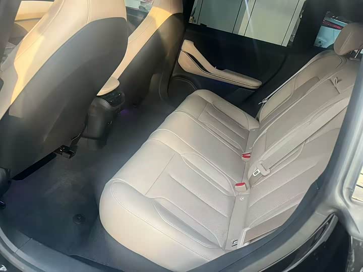 Фото 6 - Nio ET5T