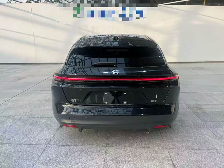Фото 8 - Nio ET5T