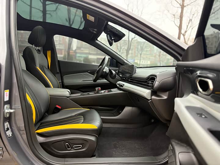 Фото 9 - GAC Trumpchi Empow R