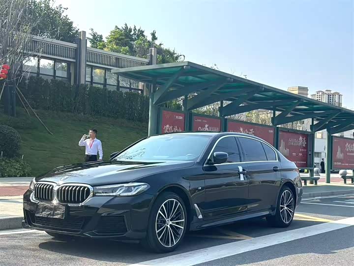 Фото 1 - BMW 5 Series