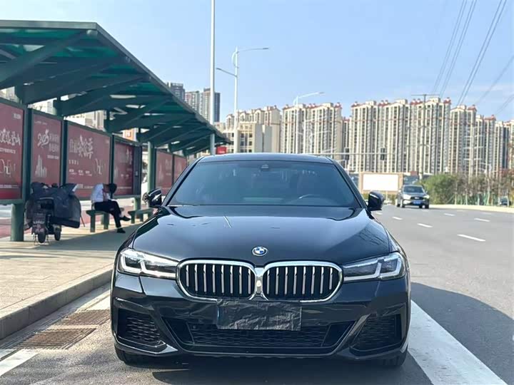 Фото 2 - BMW 5 Series