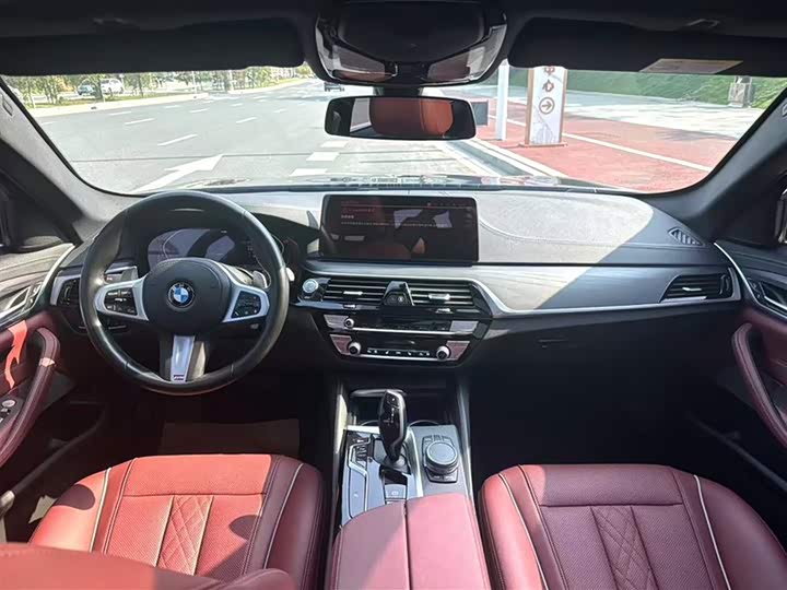 Фото 5 - BMW 5 Series