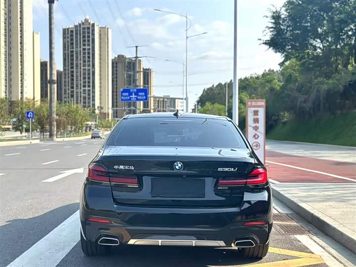 Фото 8 - BMW 5 Series