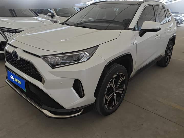 Фото 1 - Toyota RAV4 Hybrid