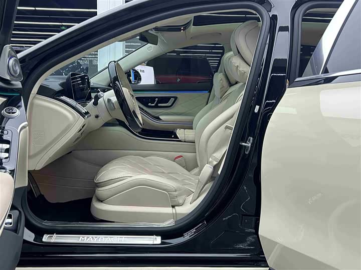Фото 6 - Mercedes-Benz Maybach S-Class
