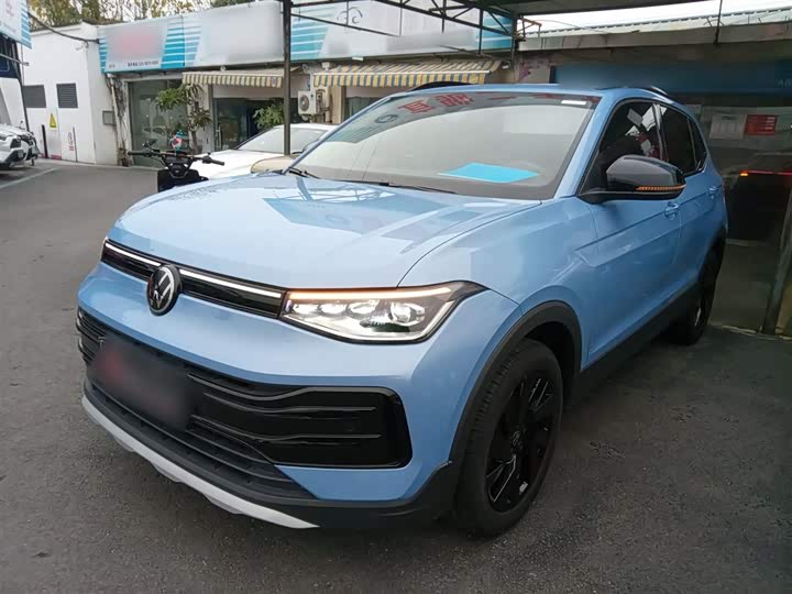 Фото 1 - Volkswagen Tharu