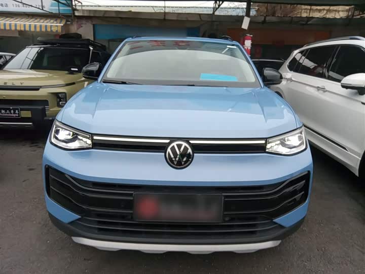 Фото 3 - Volkswagen Tharu