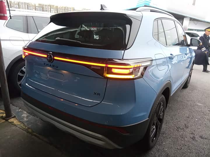 Фото 7 - Volkswagen Tharu